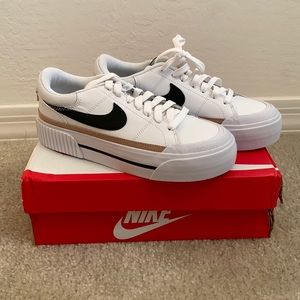Nike Court Legacy Lift